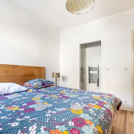 Paris La Defense - Refurbished Independent House * La Garenne-Colombes