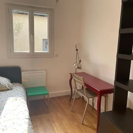 Paris La Defense - Refurbished Independent House * La Garenne-Colombes