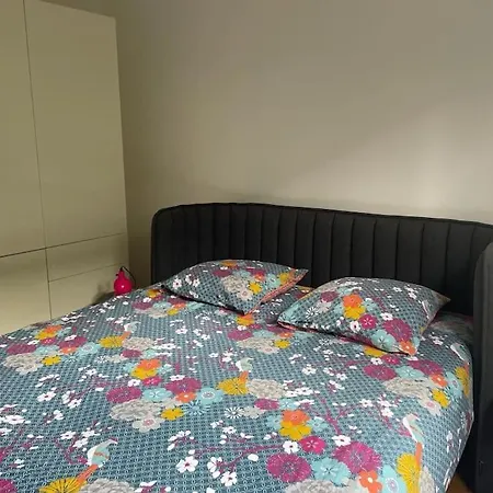 Paris La Defense - Refurbished Independent House * La Garenne-Colombes