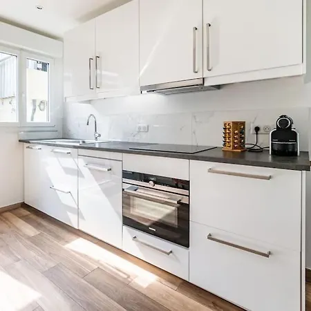 Paris La Defense - Refurbished Independent House * La Garenne-Colombes